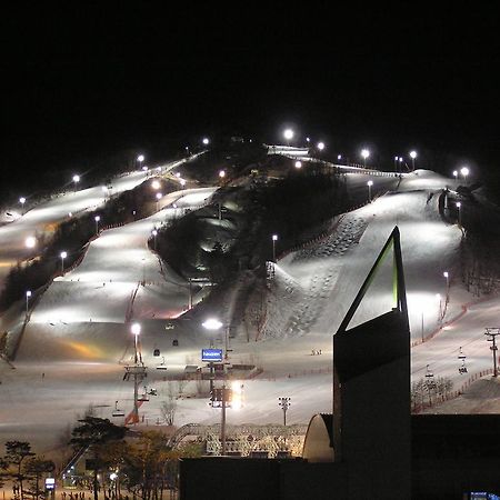Bench House Villa Pyeongchang Exterior foto